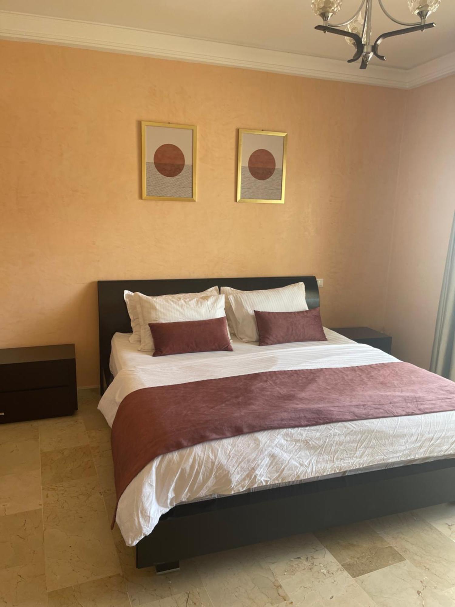 Superbe Marina Apartment