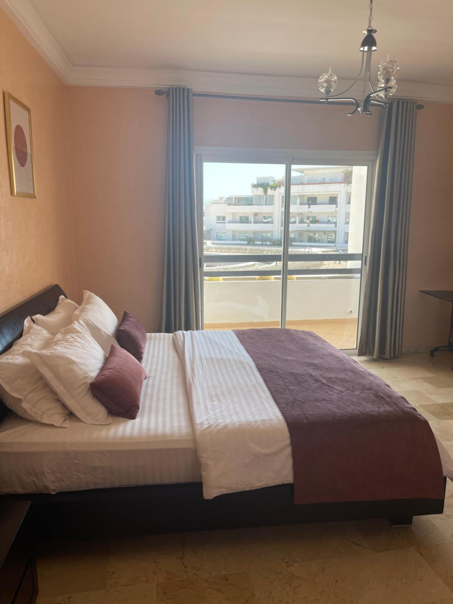 Superbe Marina Apartment